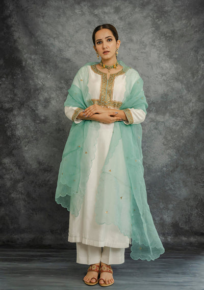 WHITE KURTA SET