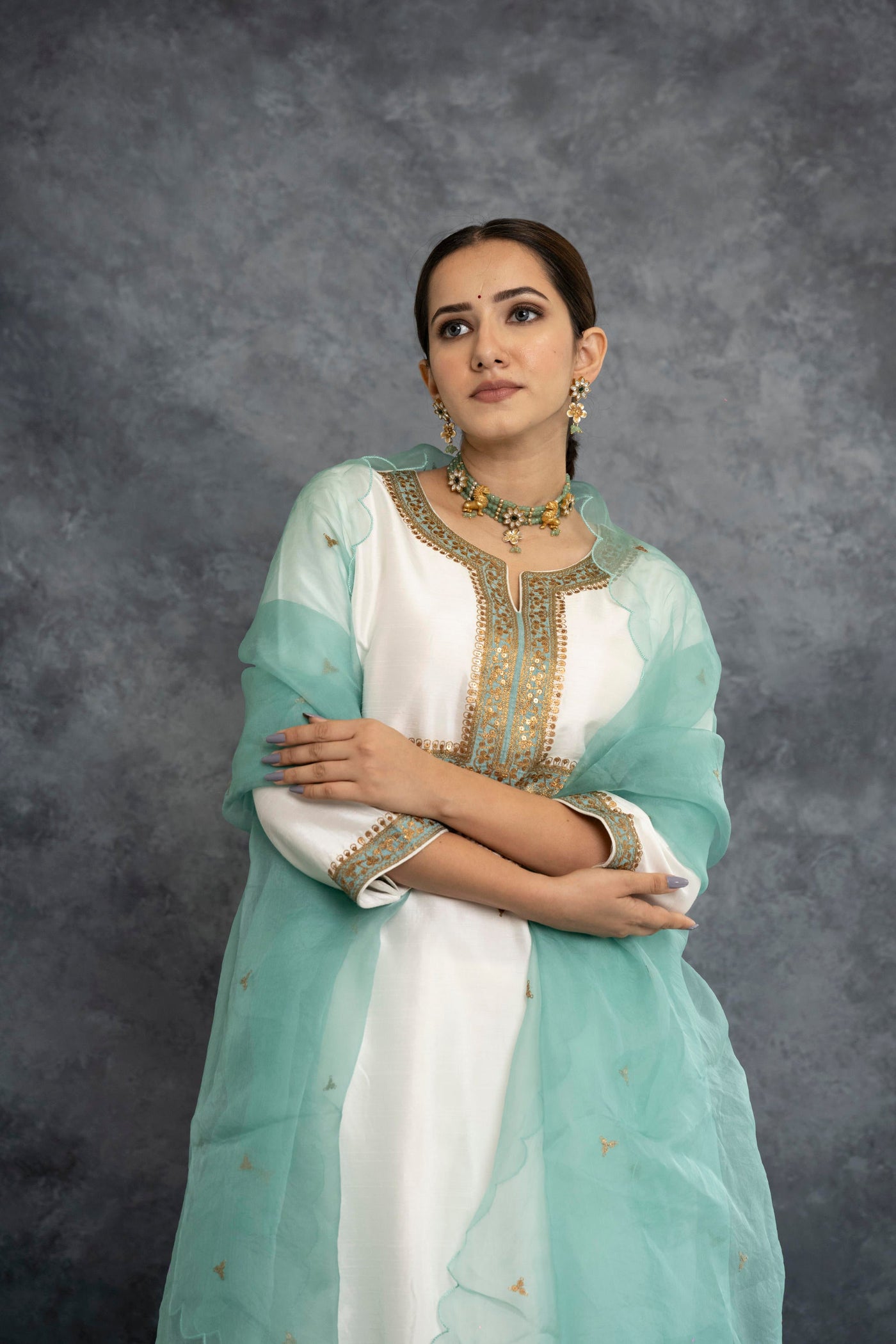 WHITE KURTA SET