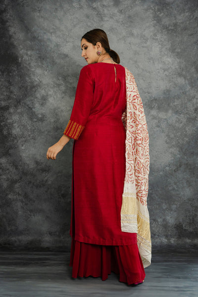 RED KURTA SET