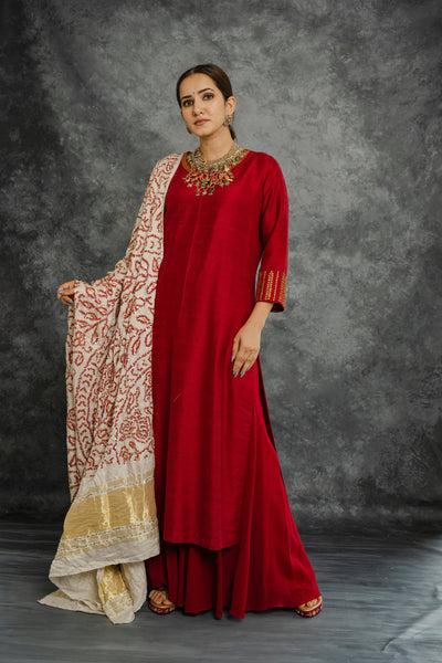 RED KURTA SET