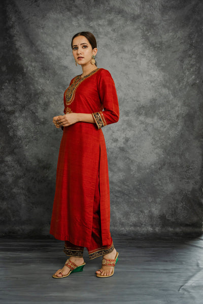 RED KURTA SET