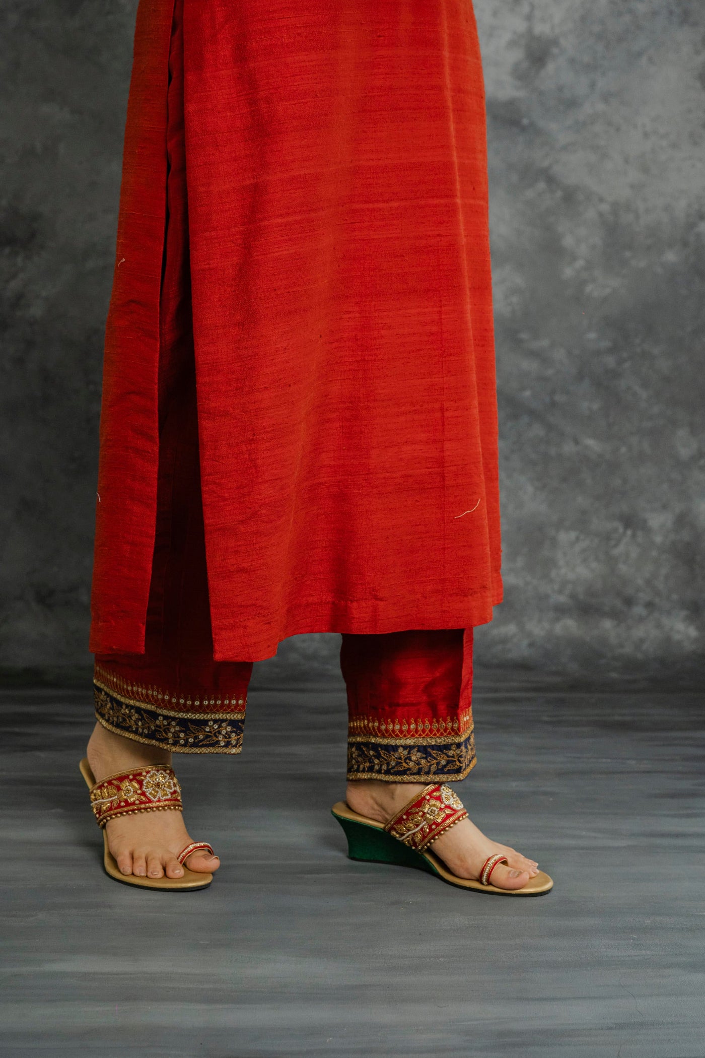 RED KURTA SET