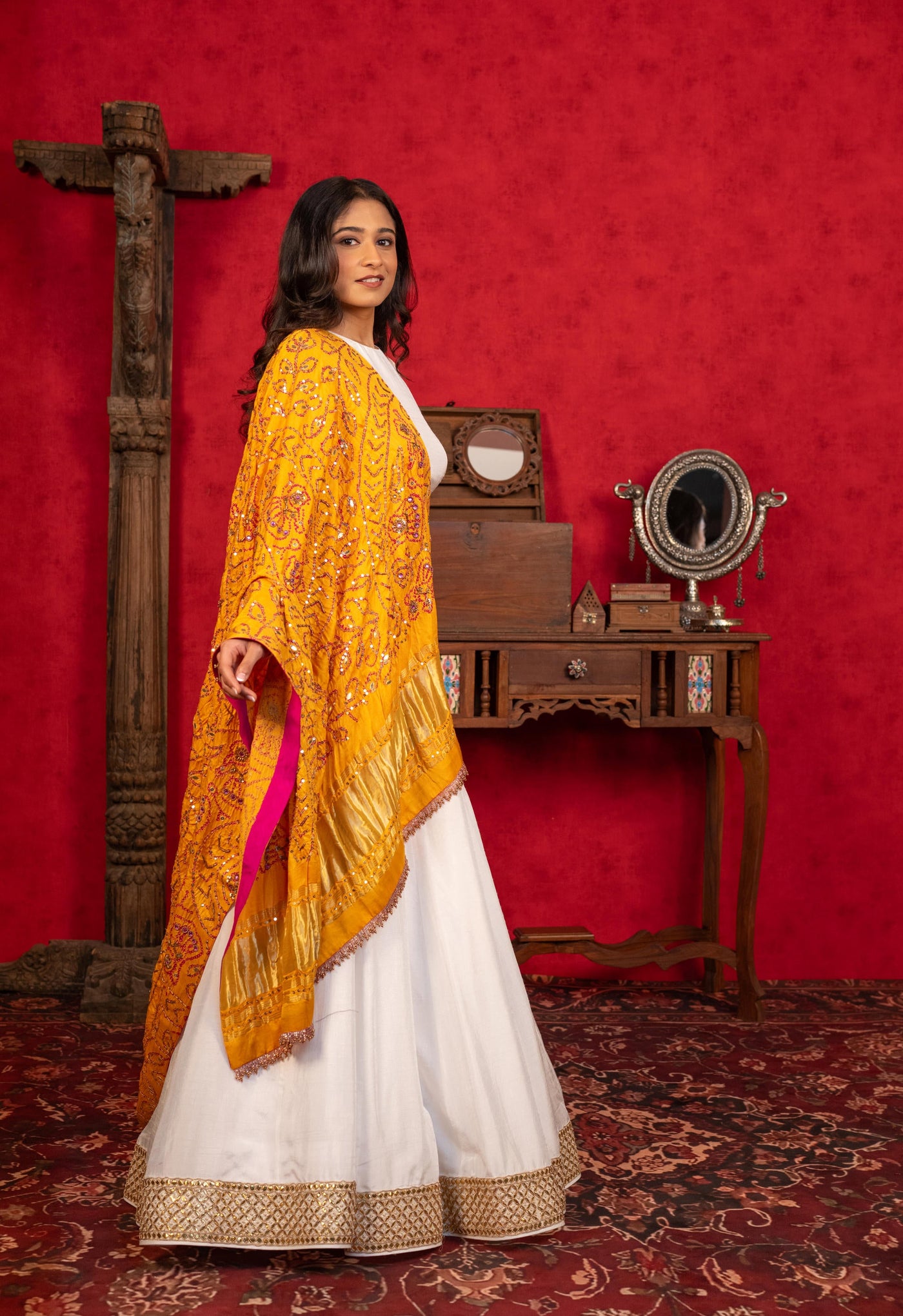 WHITE LEHENGA SET