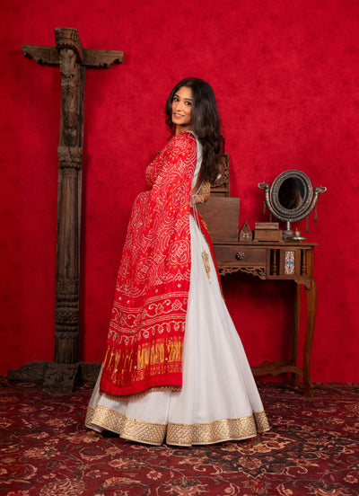 WHITE LEHENGA SET