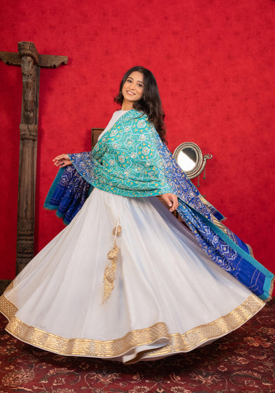 WHITE LEHENGA SET