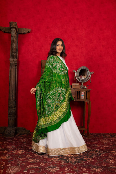 WHITE LEHENGA SET