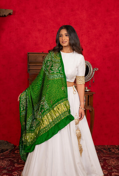 WHITE LEHENGA SET