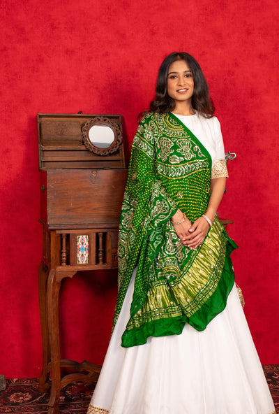 WHITE LEHENGA SET