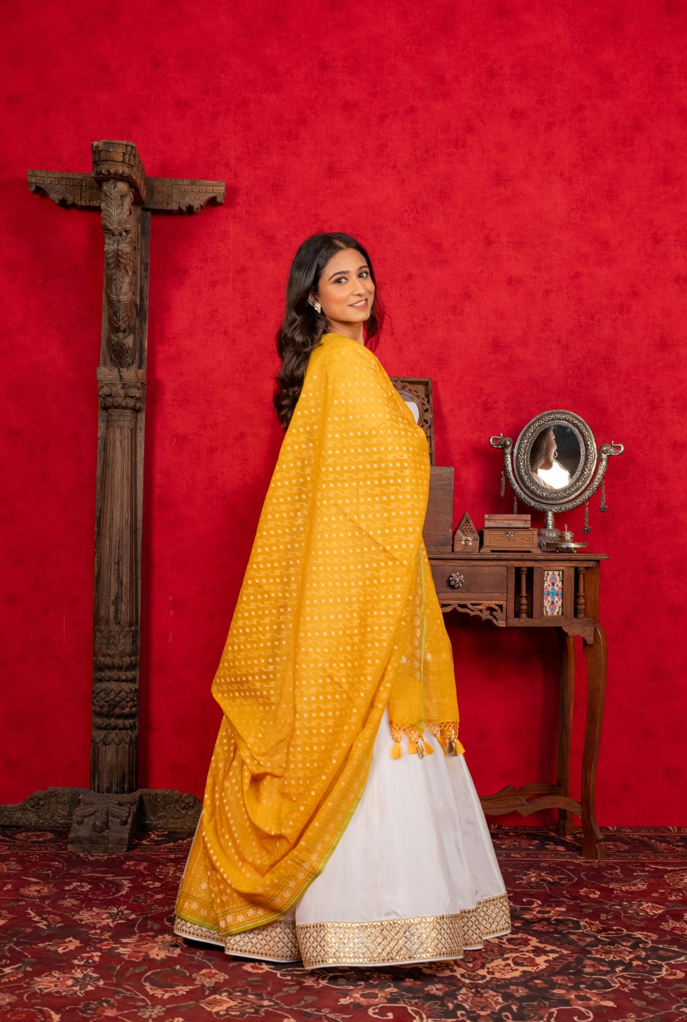 WHITE LEHENGA SET