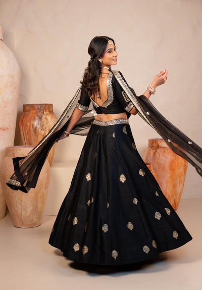 BLACK BANARASI LEHENGA